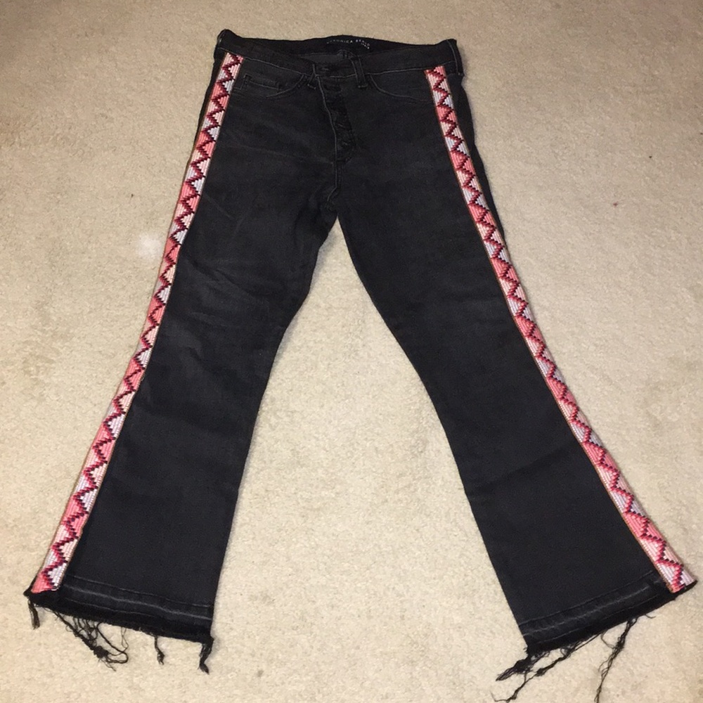 VERONICA BEARD HIGH WAIST BUTTON FRONT JEA…